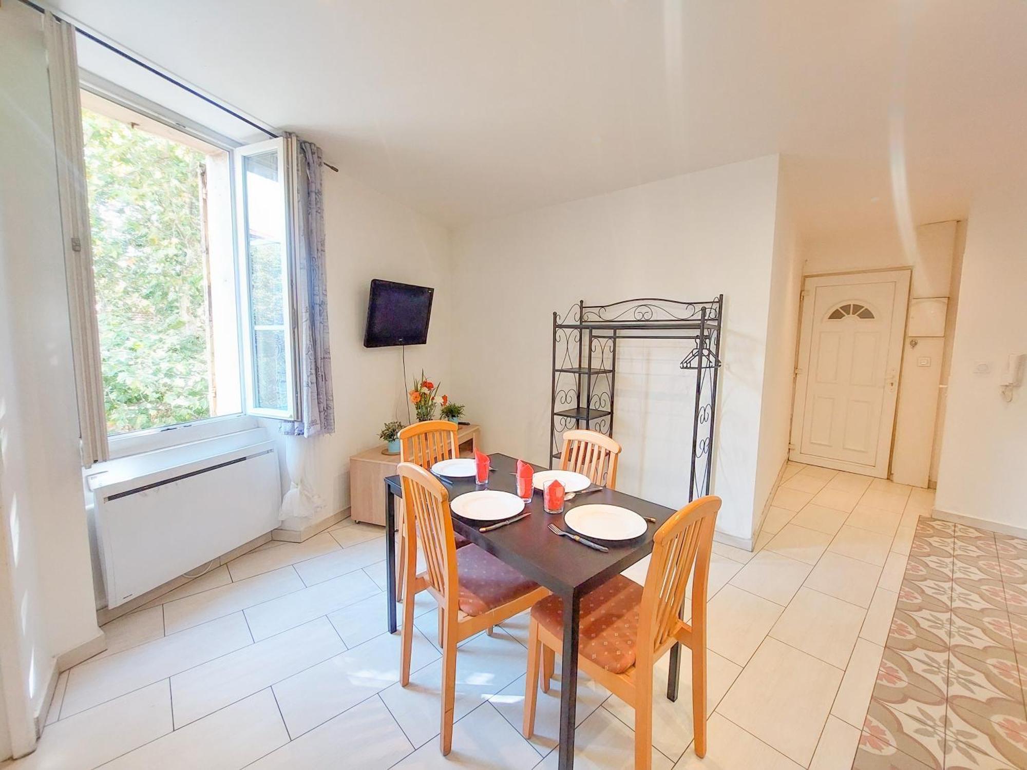Charmant Appartement Pres Du Marche, Gare Et Port A 5Mn Toulon Exteriér fotografie