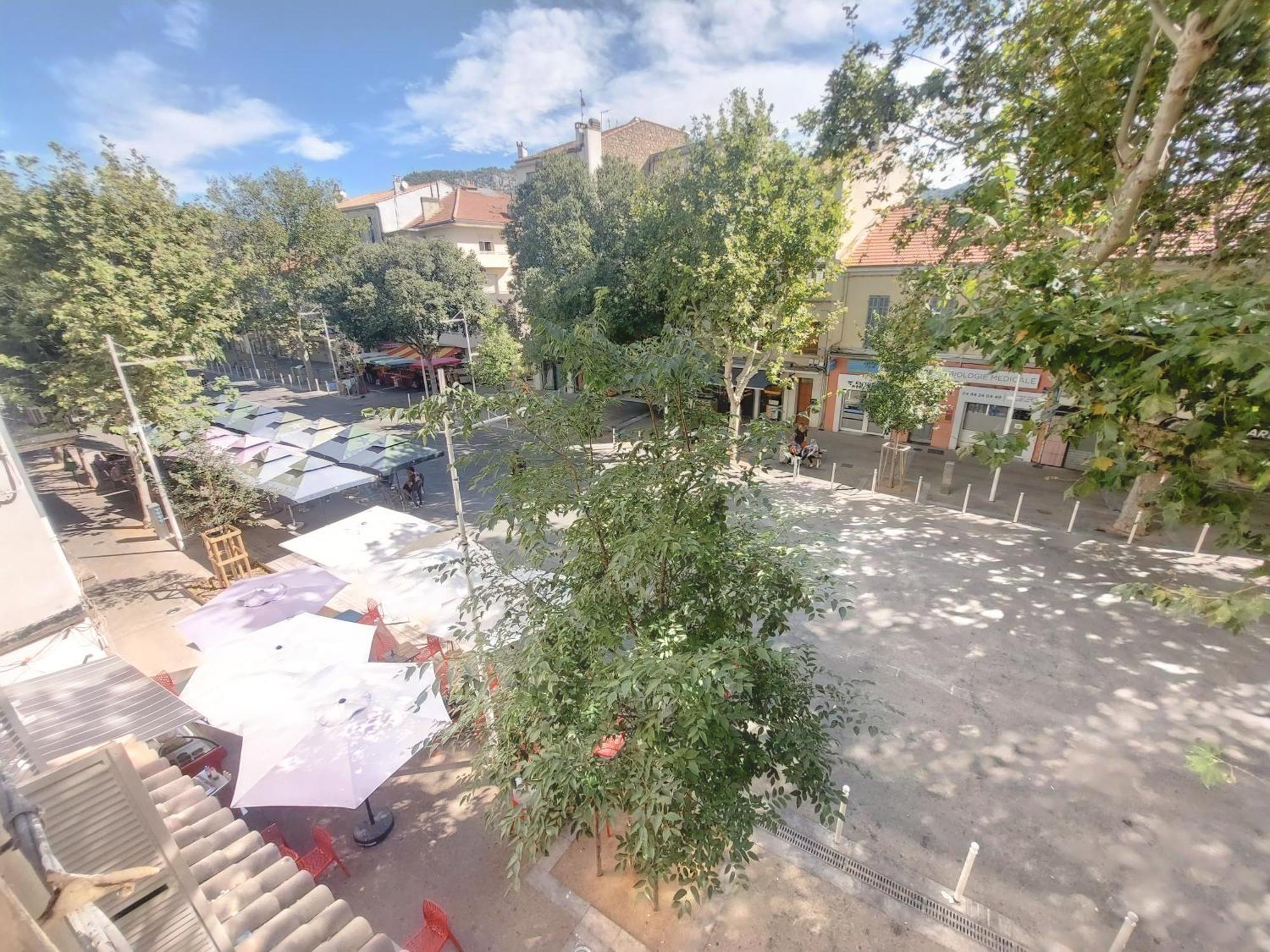 Charmant Appartement Pres Du Marche, Gare Et Port A 5Mn Toulon Exteriér fotografie